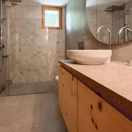 Curtin Duas By Interhome *